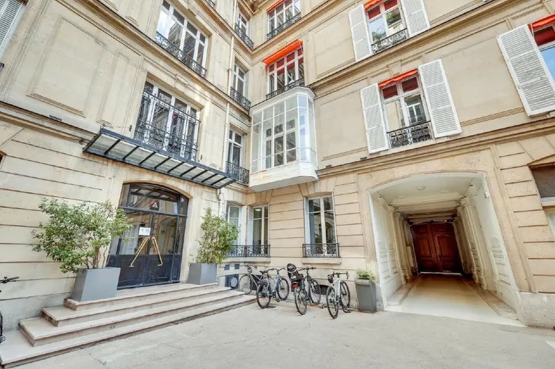 25 Rue Du Général Foy, Paris à louer Photo de l’immeuble– Image 1 sur 11