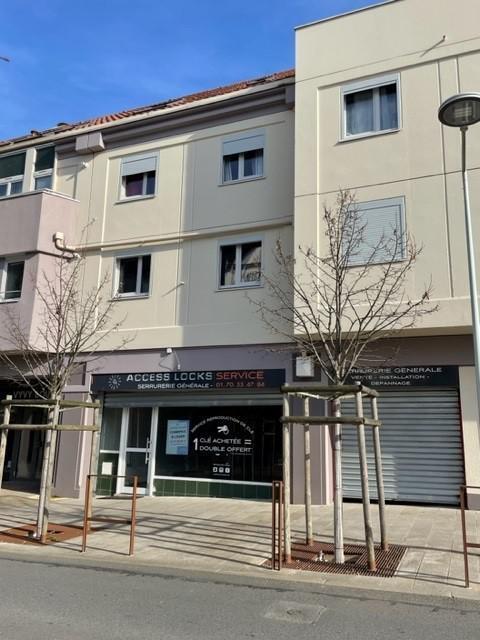 Plus de détails pour 20 Rue De La Liberte, Moissy-Cramayel - Local commercial à louer