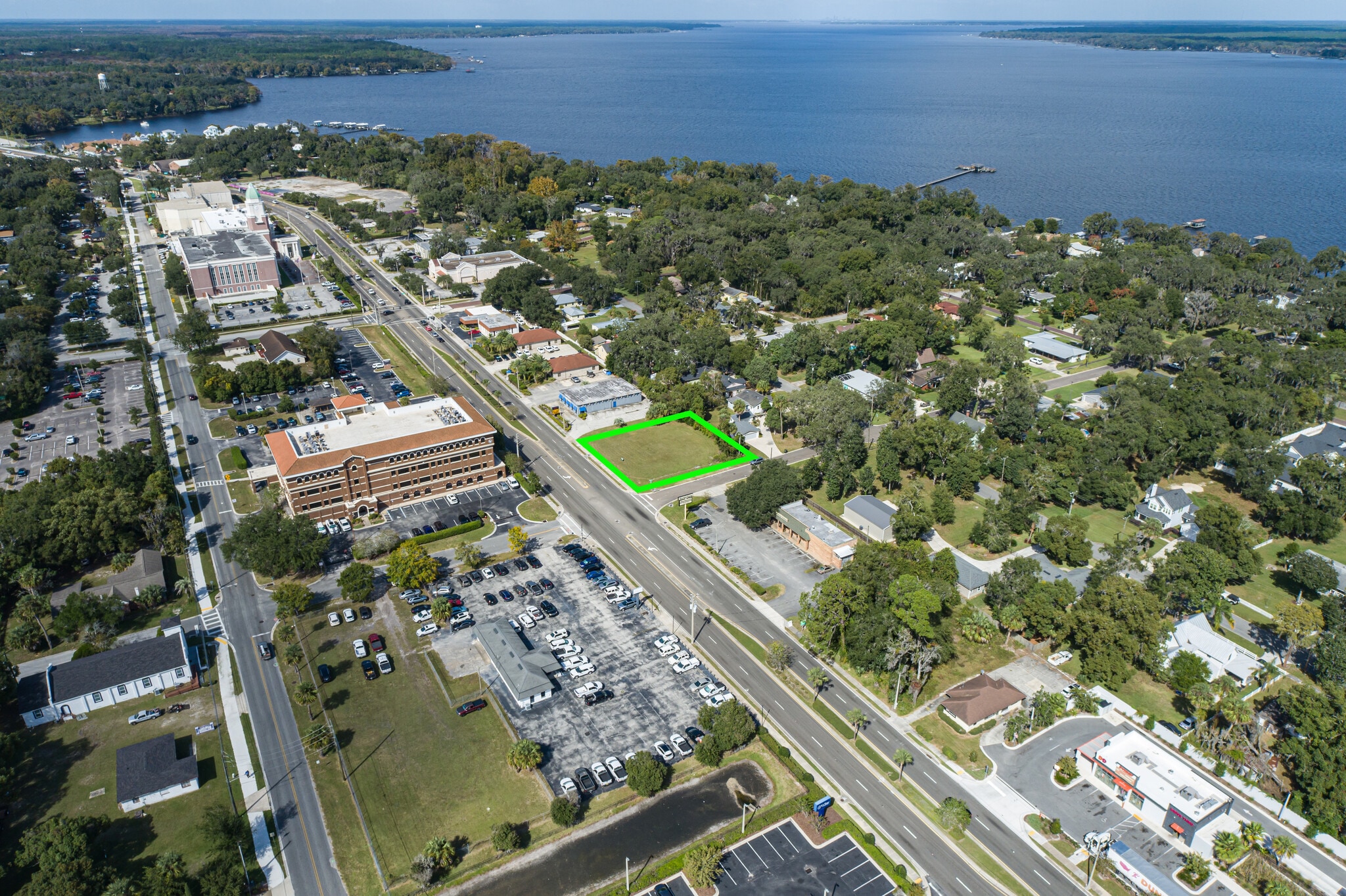 706 N Orange Ave, Green Cove Springs, FL à louer Aérien– Image 1 sur 8