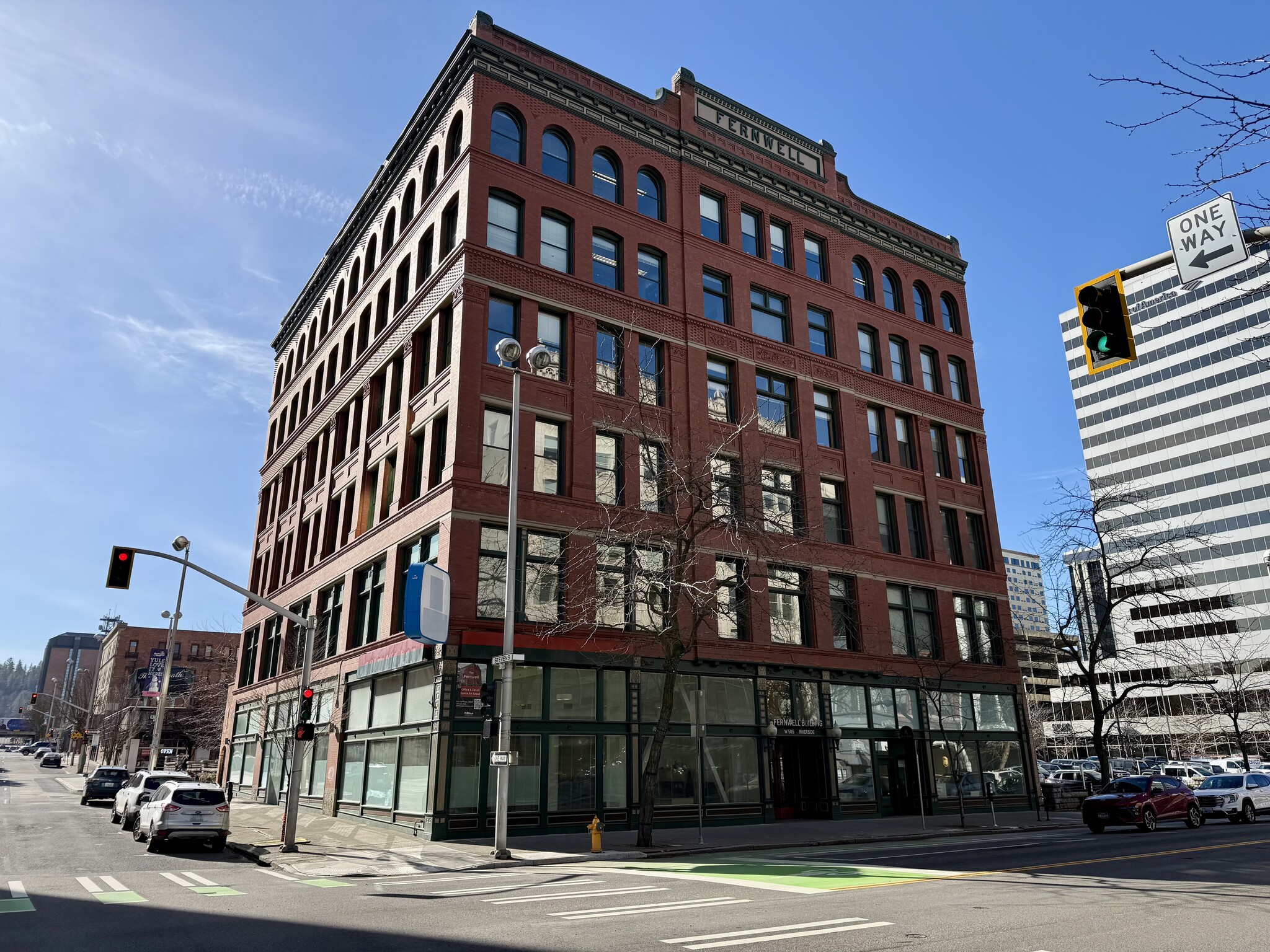 505 W Riverside Ave, Spokane, WA à louer Photo principale– Image 1 sur 2
