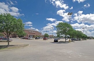 Plus de détails pour 2601-2655 Arapaho Rd, Garland, TX - Local commercial à louer