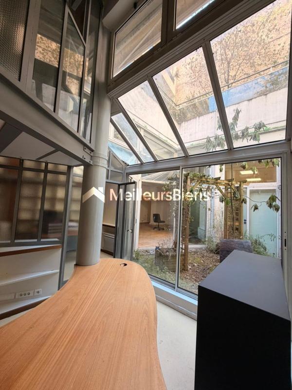 Plus de détails pour Bureau à vendre
