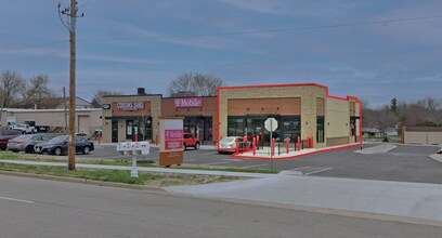 1424-1432 US Highway 51, Stoughton, WI à louer Photo de l’immeuble– Image 2 sur 12