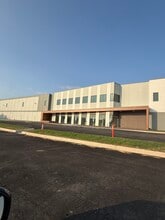 Silver Spring Route 11-Building 1, Mechanicsburg, PA à louer Photo intérieure– Image 2 sur 2
