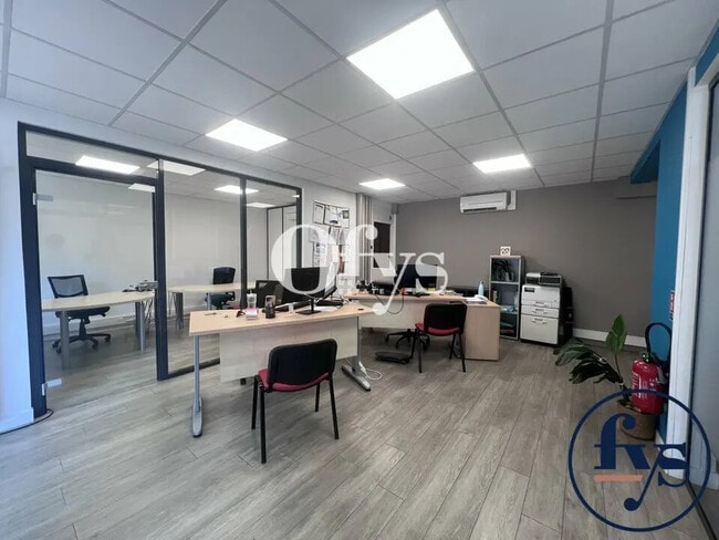 Plus de détails pour Bureau à louer