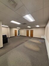 2150 Country Club Rd, Winston-Salem, NC à louer Photo intérieure– Image 2 sur 13