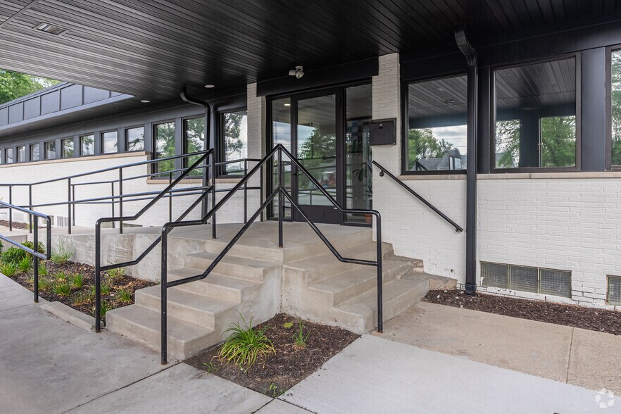 3820 Central Ave, Lake Station, IN à louer - Photo de l’immeuble – Image 3 sur 21