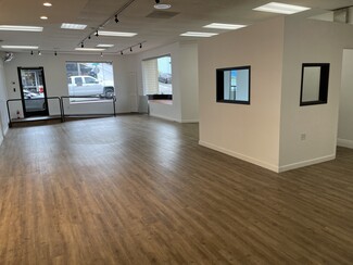 Plus de détails pour 127 N Main Ave, Fallbrook, CA - Local commercial à louer