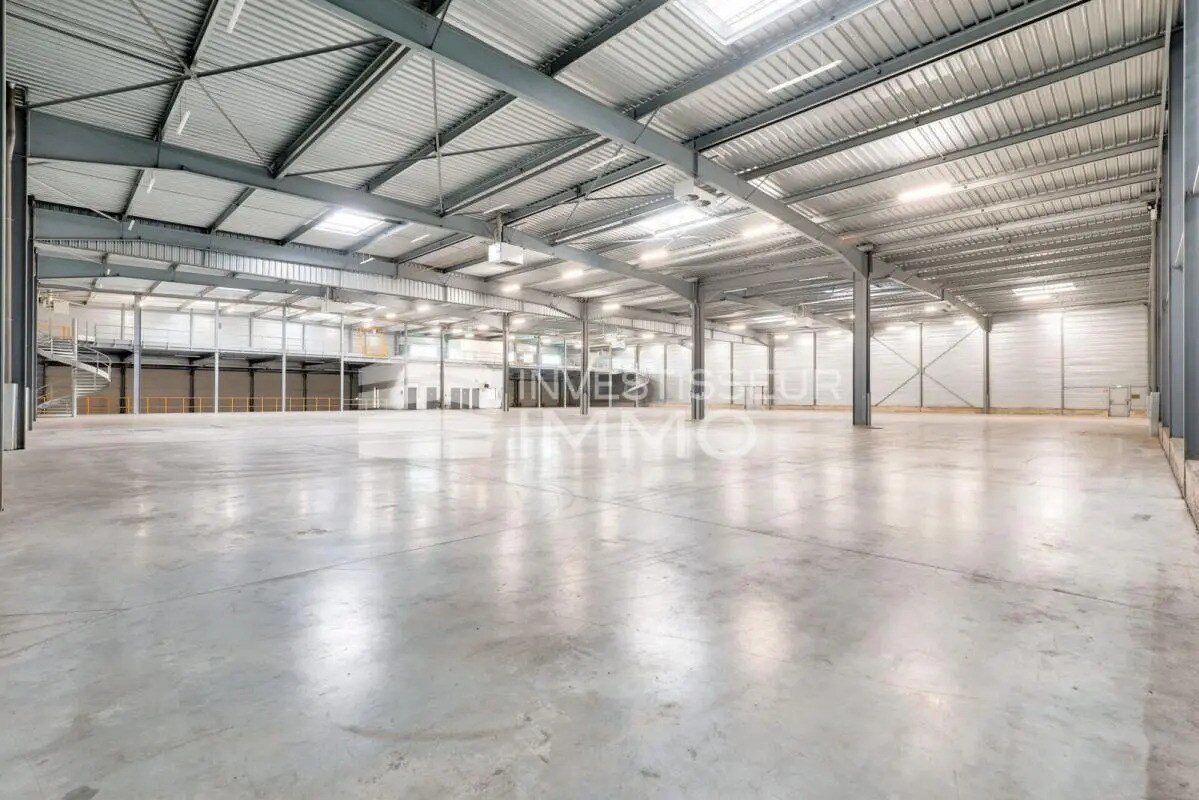 Local d’activités dans Villeparisis à louer Photo de l’immeuble– Image 1 sur 6