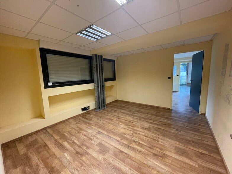 Local commercial dans Lorient à louer - Photo intérieure – Image 2 sur 9