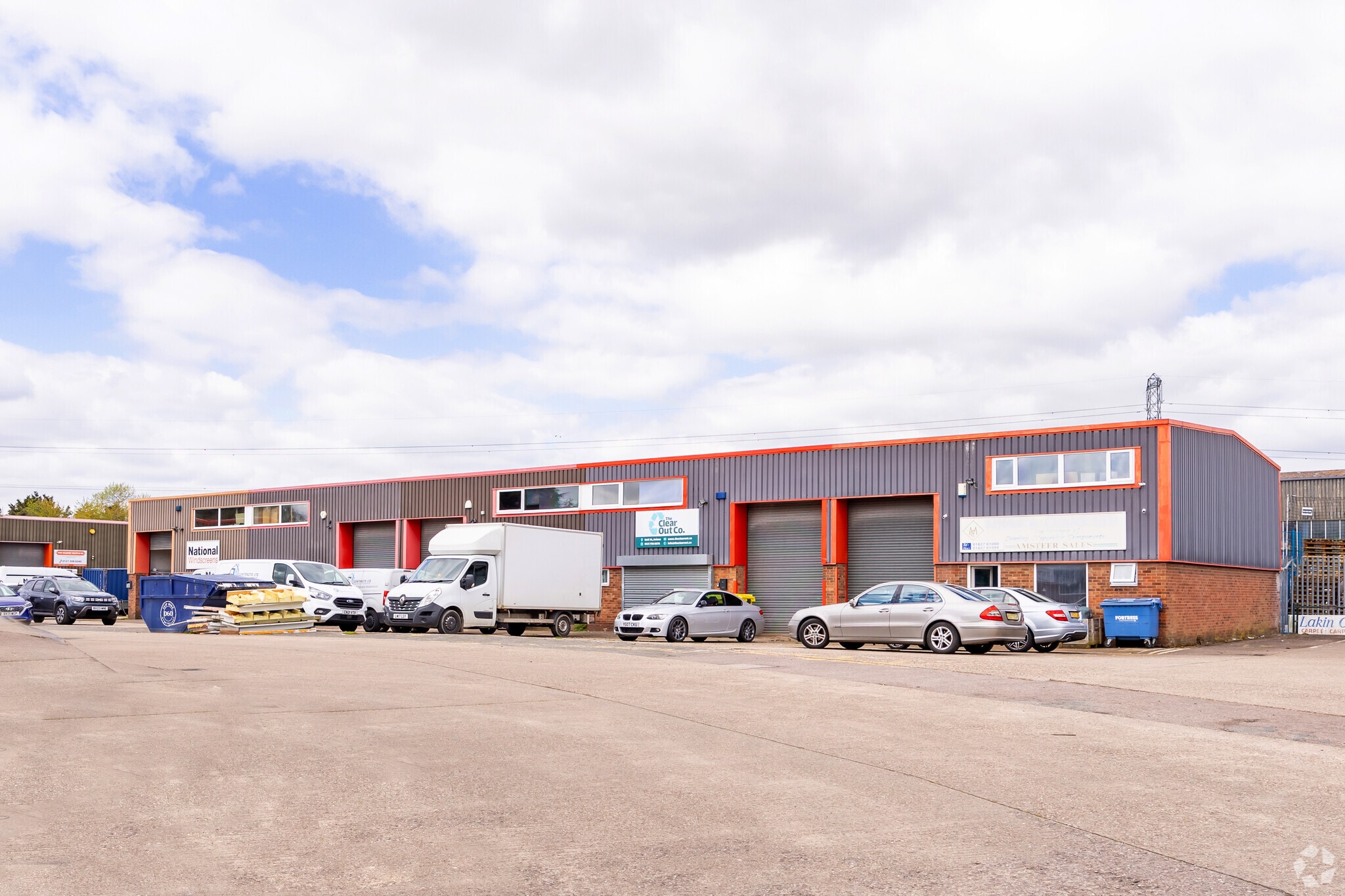 Unit 16 Ariane, Lichfield Road Industrial Estate, Tamworth à louer Photo principale– Image 1 sur 4