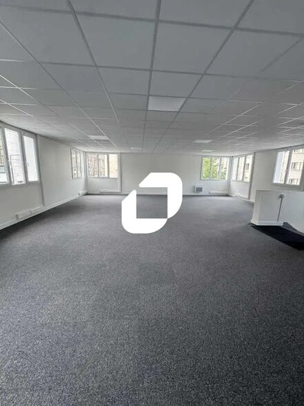 Bureau dans Noisy-le-Sec à louer - Photo intérieure – Image 2 sur 7