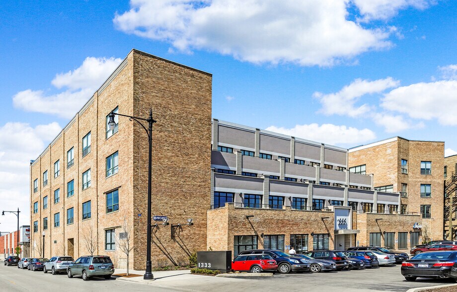 1333 N Kingsbury St, Chicago, IL à louer - Photo de l’immeuble – Image 2 sur 8