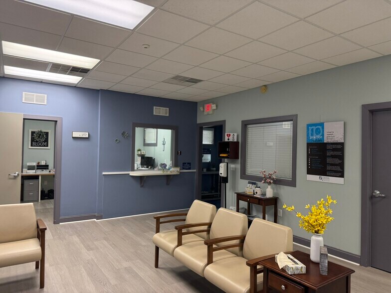 720 Newman Rd, New Bern, NC à vendre - Photo de l’immeuble – Image 2 sur 7