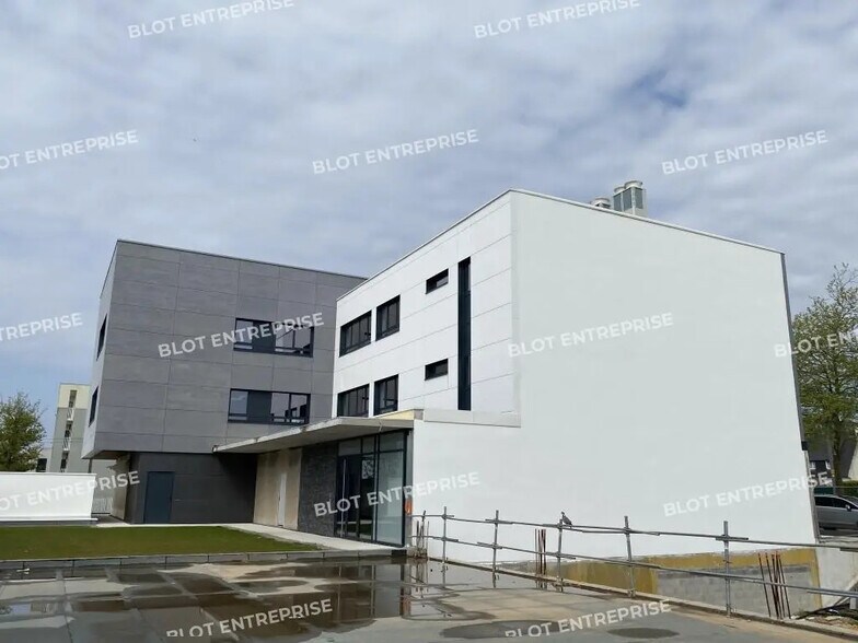 Bureau dans Brest à vendre - Photo de l’immeuble – Image 2 sur 12