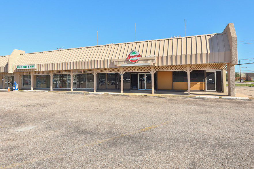 1001-1023 S Broadway St, La Porte, TX à louer - Photo de l’immeuble – Image 1 sur 8