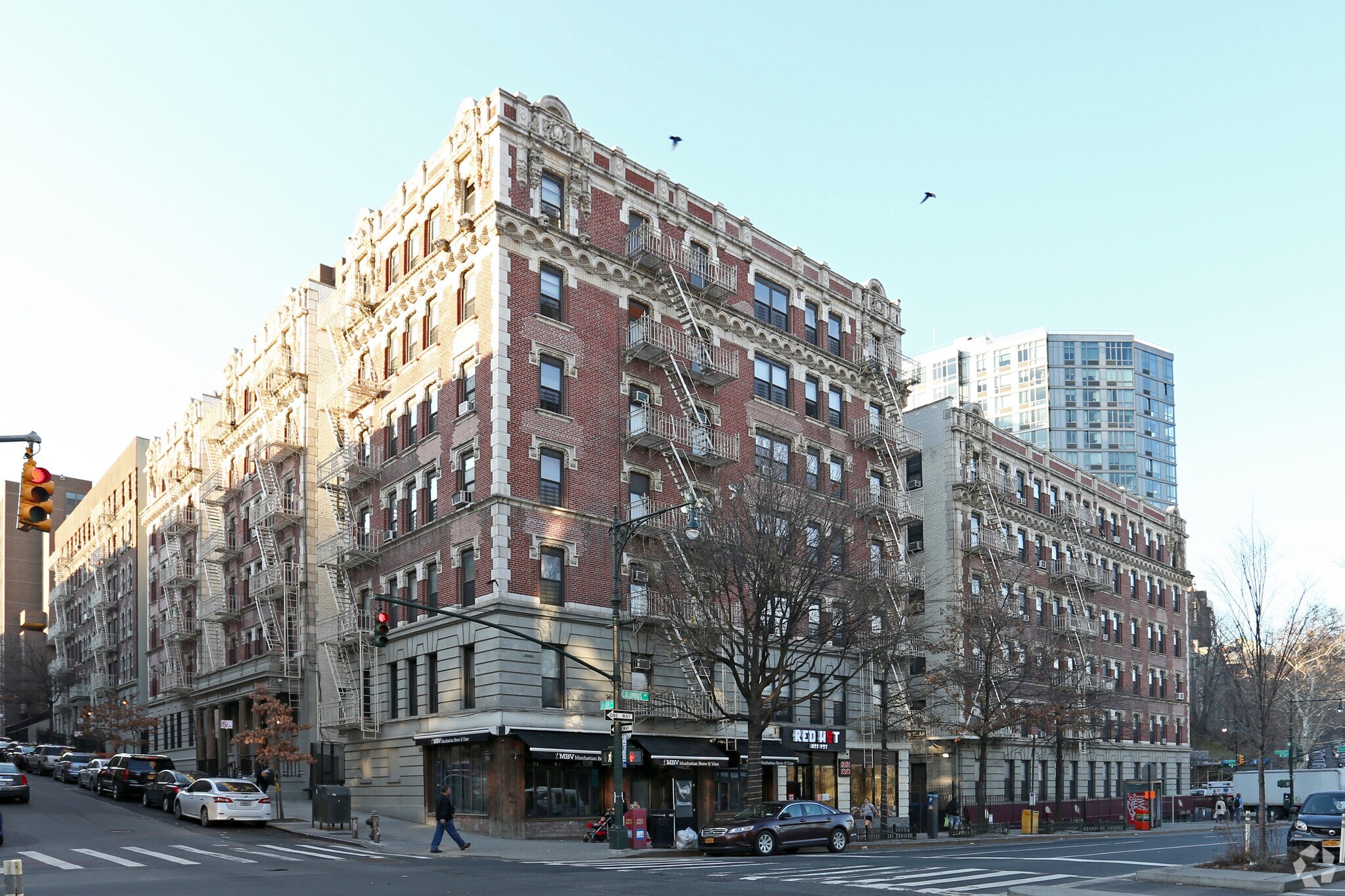 1000 Columbus Ave, New York, NY à louer Photo principale– Image 1 sur 7