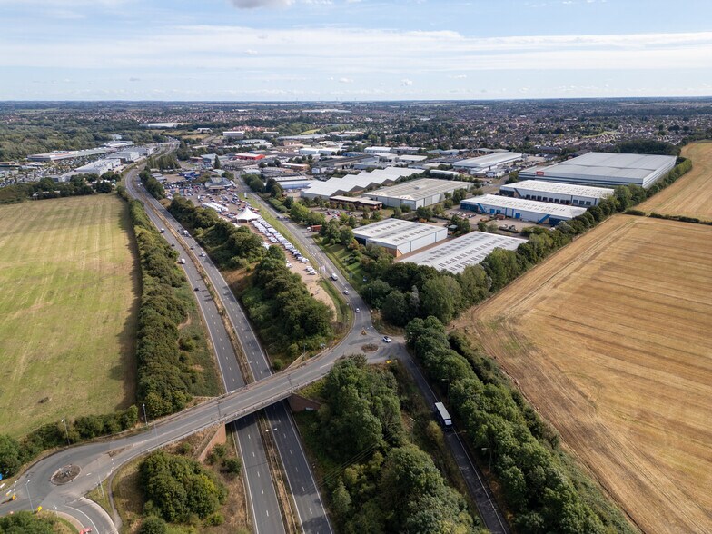 Shipton Way, Rushden à louer - Photo de l’immeuble – Image 2 sur 11