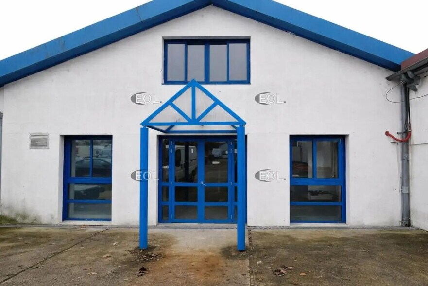 Local d’activités dans Choisy-le-Roi à louer - Photo de l’immeuble – Image 1 sur 8