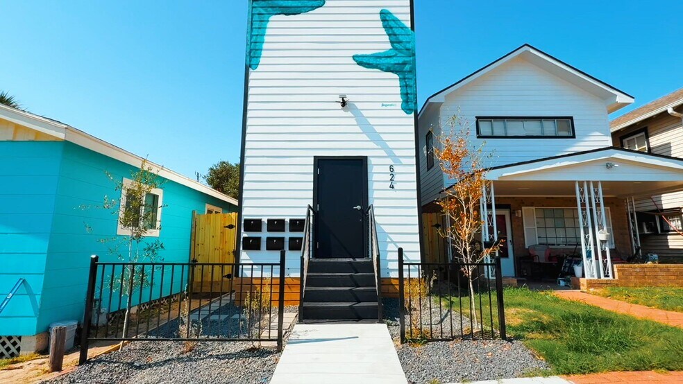 624 Ball, Galveston, TX à vendre - Vidéo sur l’annonce professionnelle – Image 2 sur 11