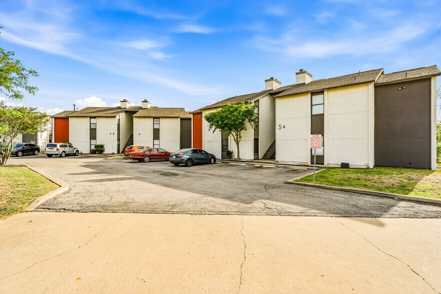 3707 Buffalo Springs Trl, Georgetown, TX à vendre - Photo de l’immeuble – Image 3 sur 11
