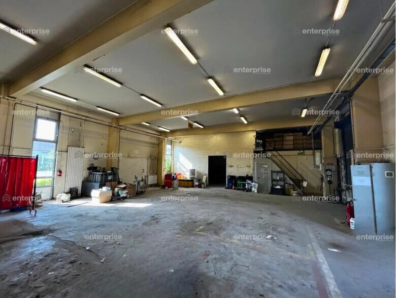 Local commercial dans Creil à louer - Photo intérieure – Image 2 sur 6