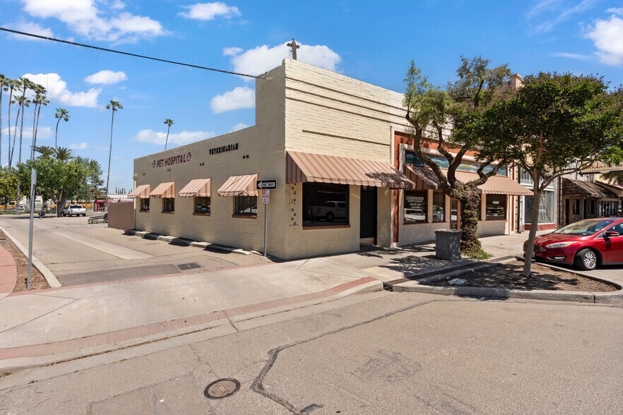 24 S 3rd St, Patterson, CA à vendre - Photo principale – Image 1 sur 15