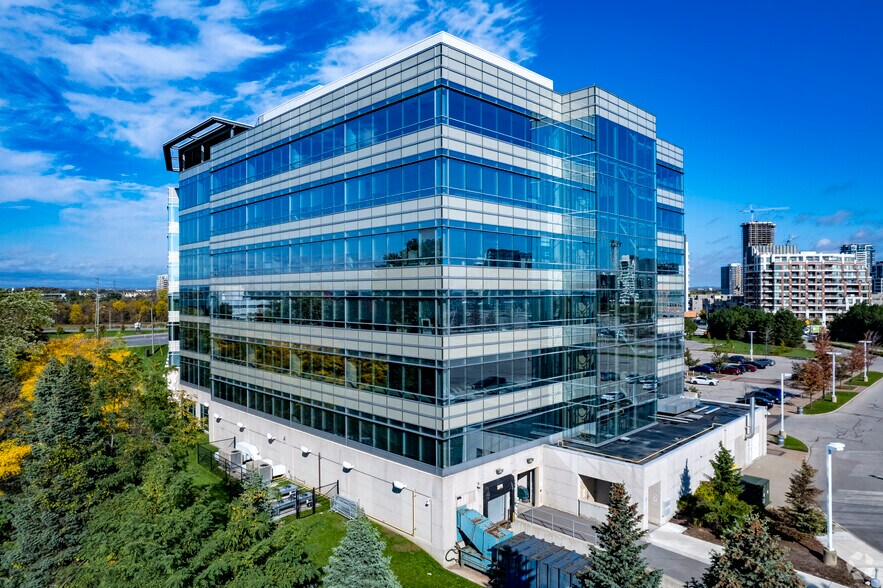 8133 Warden Ave, Markham, ON à louer - Photo de l’immeuble – Image 3 sur 6