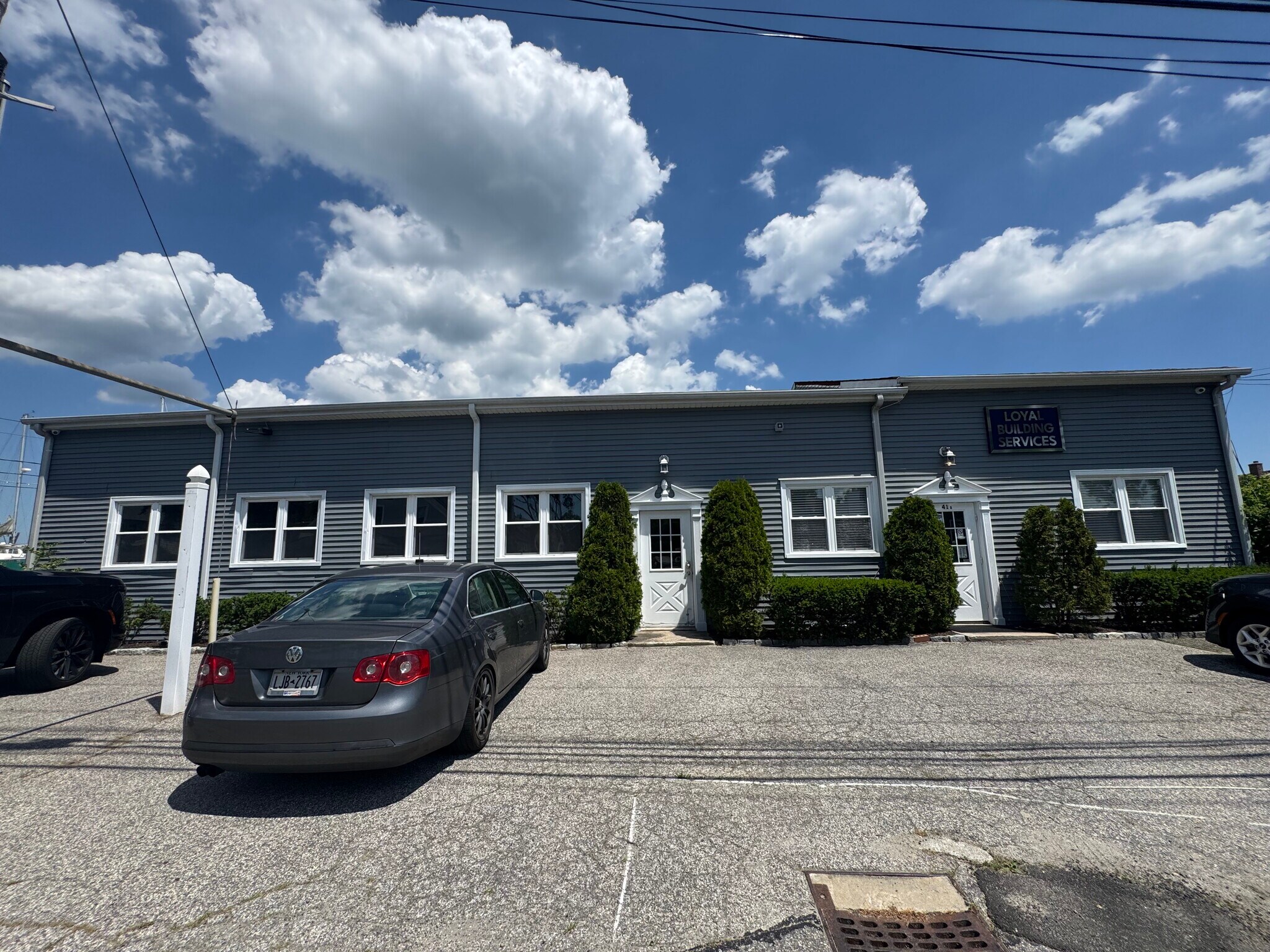 41A Degnon Blvd, Bay Shore, NY à vendre Photo de l’immeuble– Image 1 sur 24