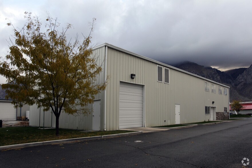 993 N 450 W, Springville, UT à louer - Photo de l’immeuble – Image 3 sur 13
