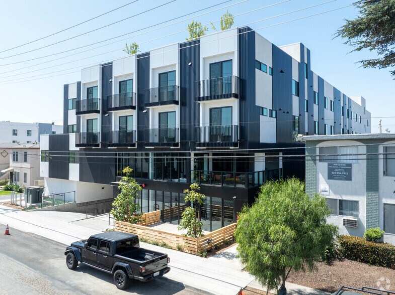 4339 Berryman Ave, Los Angeles, CA à vendre - Photo principale – Image 1 sur 6