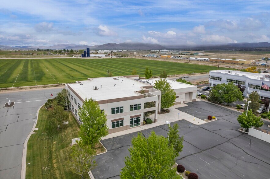 2243 Park Pl, Minden, NV à vendre - Photo de l’immeuble – Image 3 sur 16