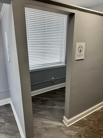 401 Depot St NW, Christiansburg, VA à vendre - Photo de l’immeuble – Image 2 sur 12