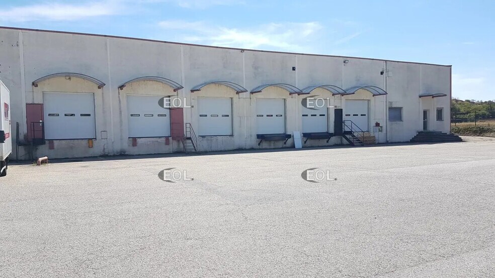 Industriel/Logistique dans Corbas à louer - Photo de l’immeuble – Image 2 sur 26