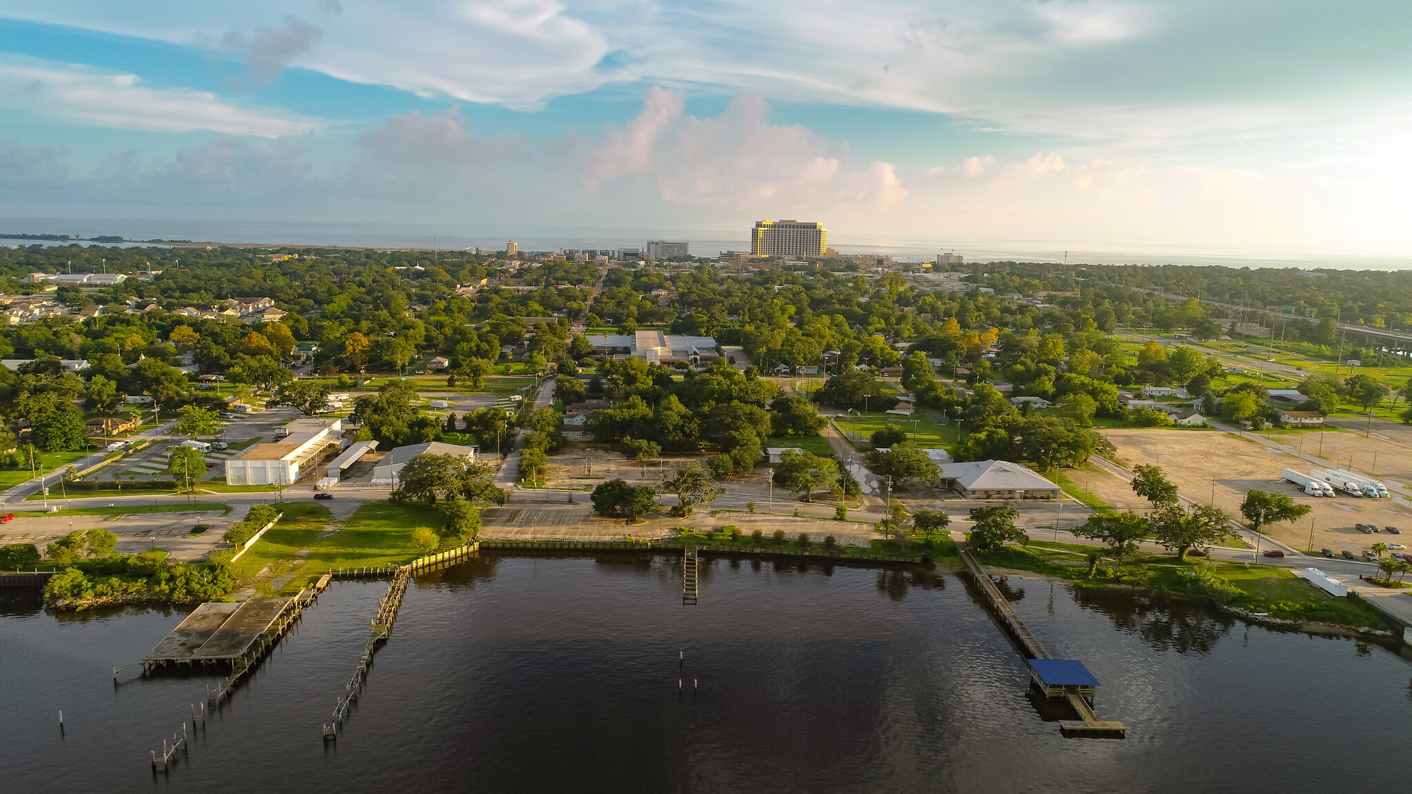 732 Bayview, Biloxi, MS à vendre Photo principale– Image 1 sur 2