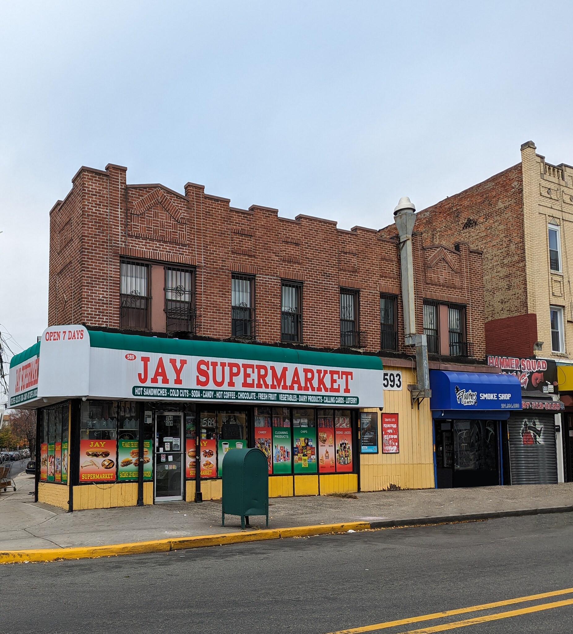 593 Ocean Ave, Jersey City, NJ à vendre Photo de l’immeuble– Image 1 sur 18