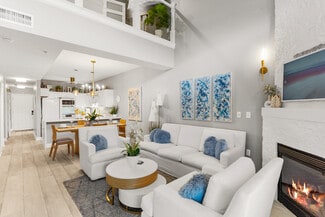 Plus de détails pour 527 River Place Way, Sevierville, TN - Spécialisé à vendre