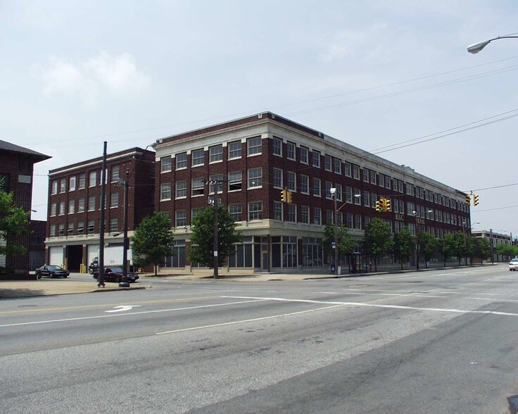 7012 Euclid Ave, Cleveland, OH à vendre - Photo de l’immeuble – Image 2 sur 15