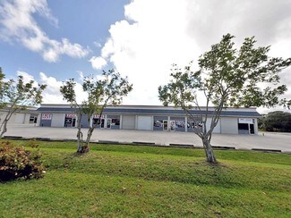 Plus de détails pour 1532 SE Village Green Dr, Port Saint Lucie, FL - Industriel/Logistique à louer