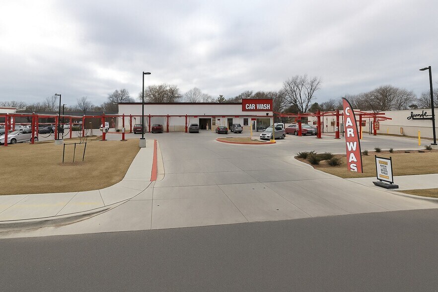 4240-4252 S Peoria Ave, Tulsa, OK à vendre - Photo de l’immeuble – Image 3 sur 5