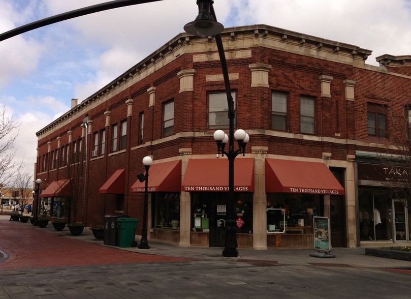 121 N Marion St, Oak Park, IL à louer - Photo de l’immeuble – Image 1 sur 11