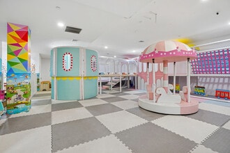 6002-6020 3rd Ave, Brooklyn, NY à louer Photo intérieure– Image 2 sur 14