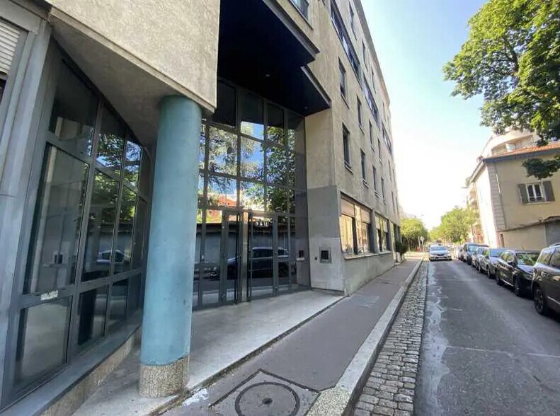 Bureau dans Lyon à louer - Photo de l’immeuble – Image 2 sur 9