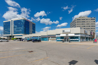 Plus de détails pour 1118 Finch Ave, Toronto, ON - Local commercial à louer