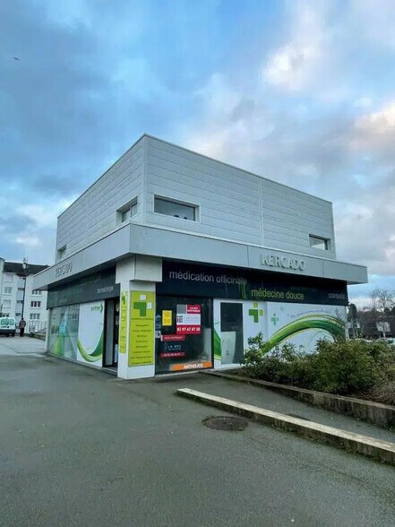 Local commercial dans Vannes à vendre - Photo de l’immeuble – Image 1 sur 2