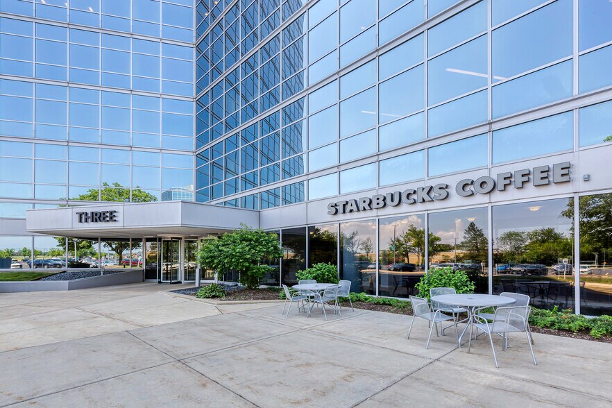 3 Westbrook Corporate Ctr, Westchester, IL à louer - Photo de l’immeuble – Image 2 sur 7