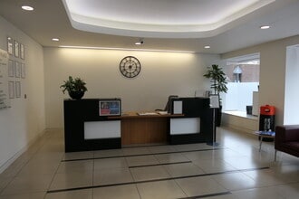 Victoria St, Windsor à louer Photo intérieure– Image 1 sur 9