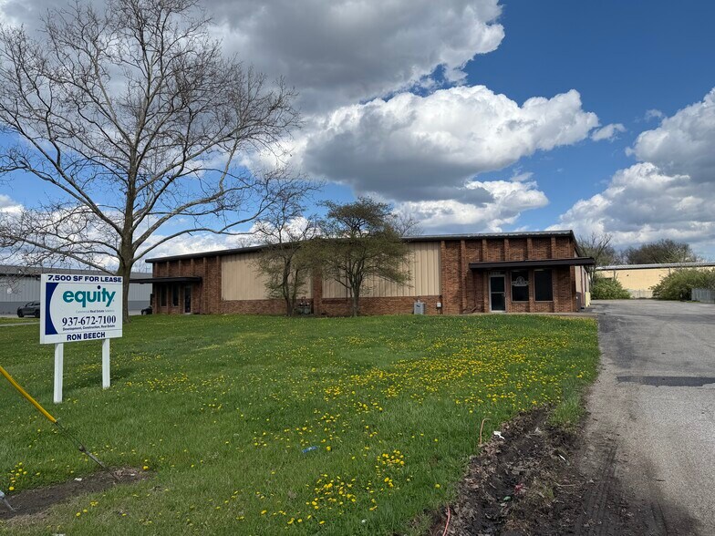 2080-2090 Fairwood Ave, Columbus, OH à louer - Photo de l’immeuble – Image 1 sur 11