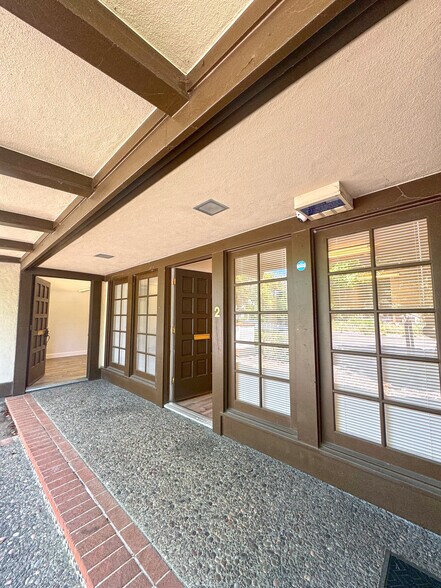 800 Mendocino Ave, Santa Rosa, CA à louer - Photo de l’immeuble – Image 2 sur 6