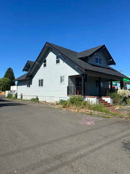 353 SE Baseline St, Hillsboro, OR à vendre - Photo de l’immeuble – Image 2 sur 12